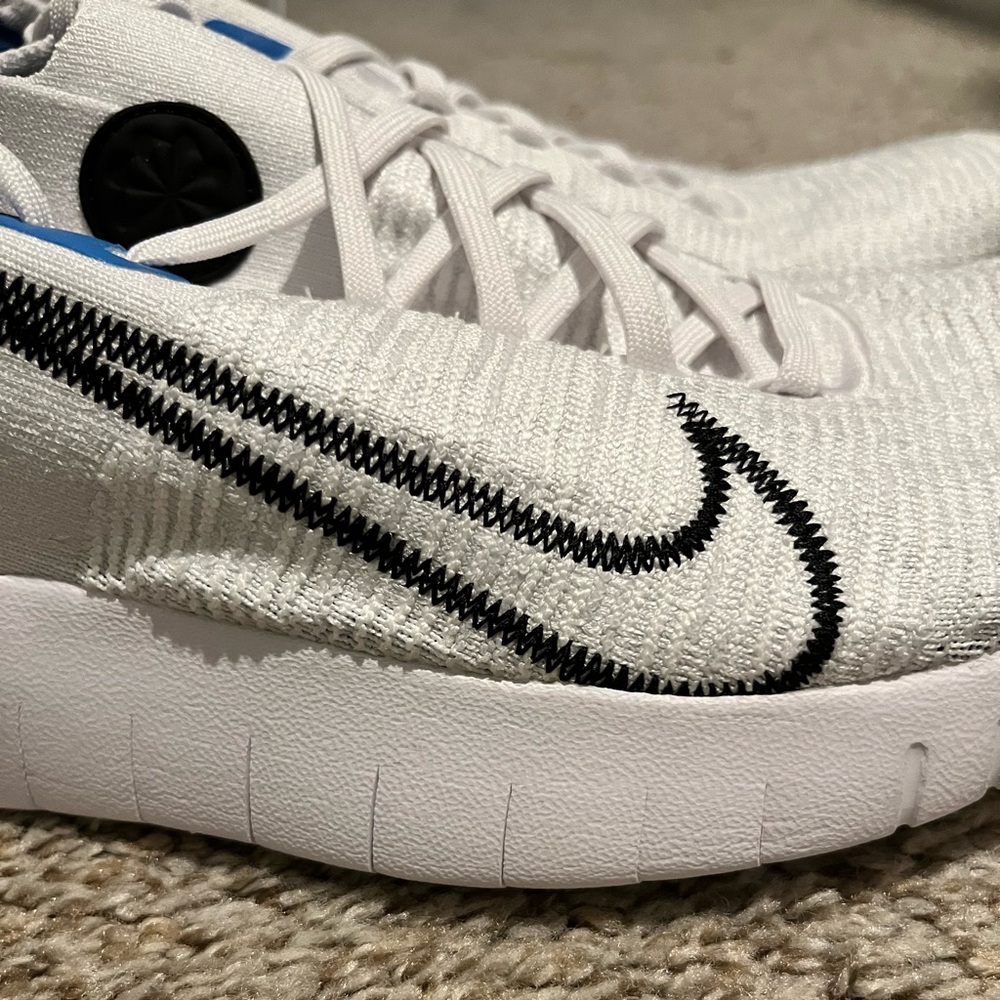Nike Mens White Sneakers with Black, Green, and Blue Highlights - Picture 2 of 5